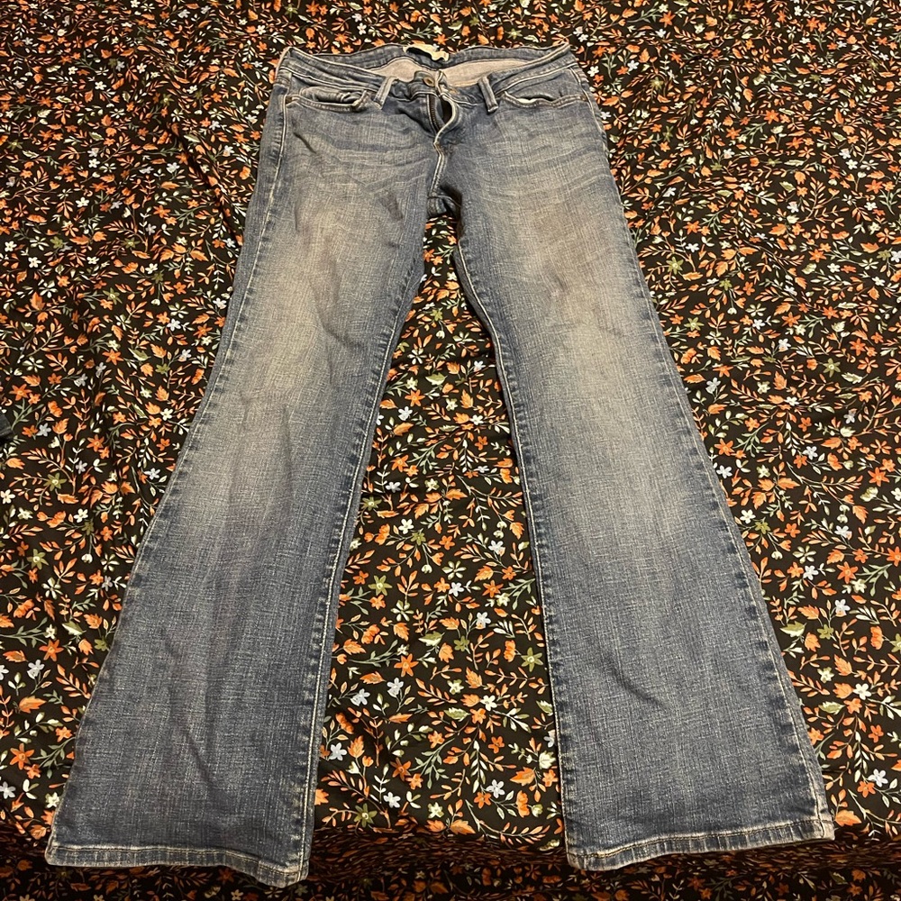 Boot cut jeans